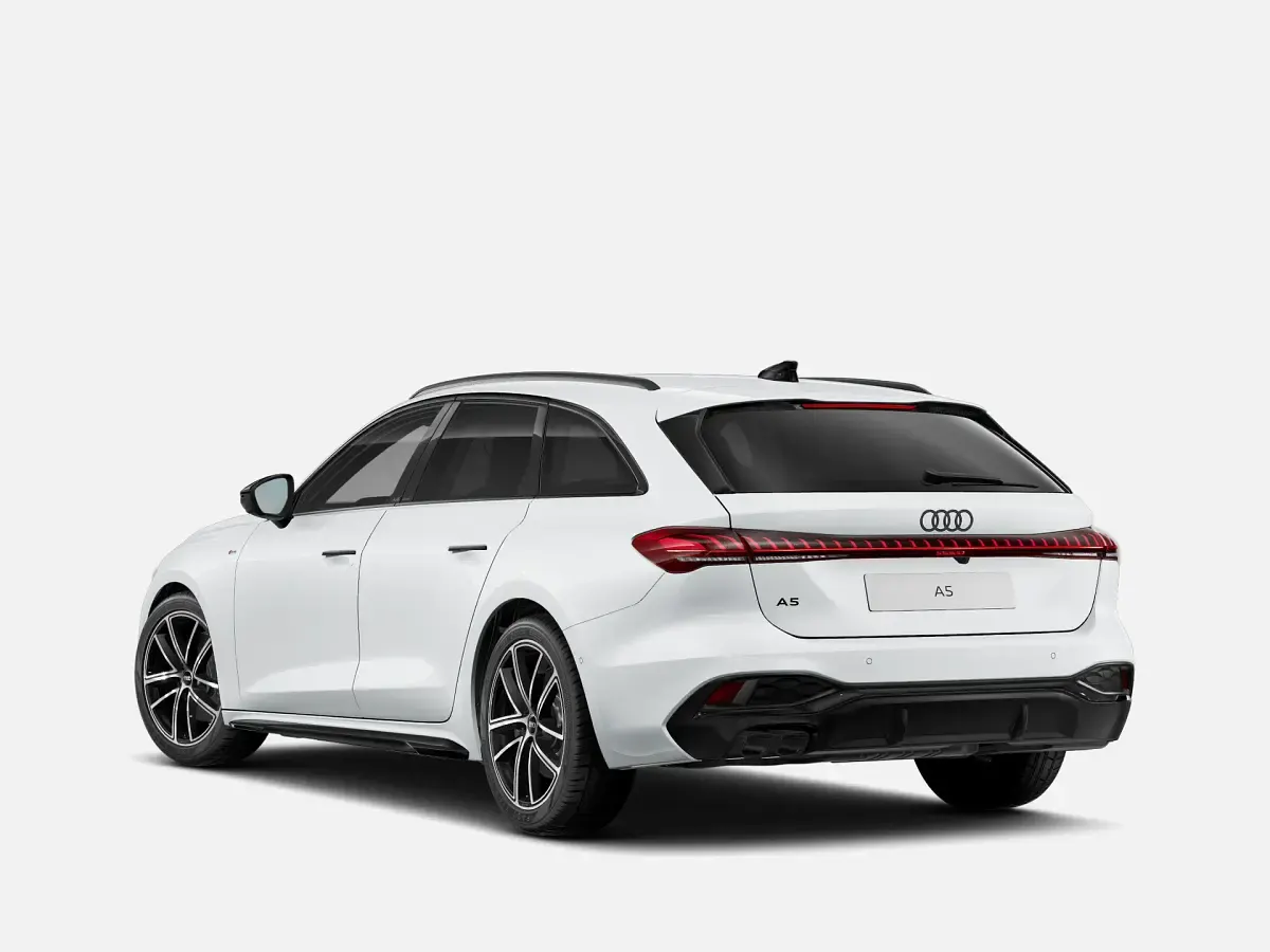 Nuova Audi A5 S-Line 204 CV (150 kW) 2026 Bianco ghiaccio metallizzato Station wagon