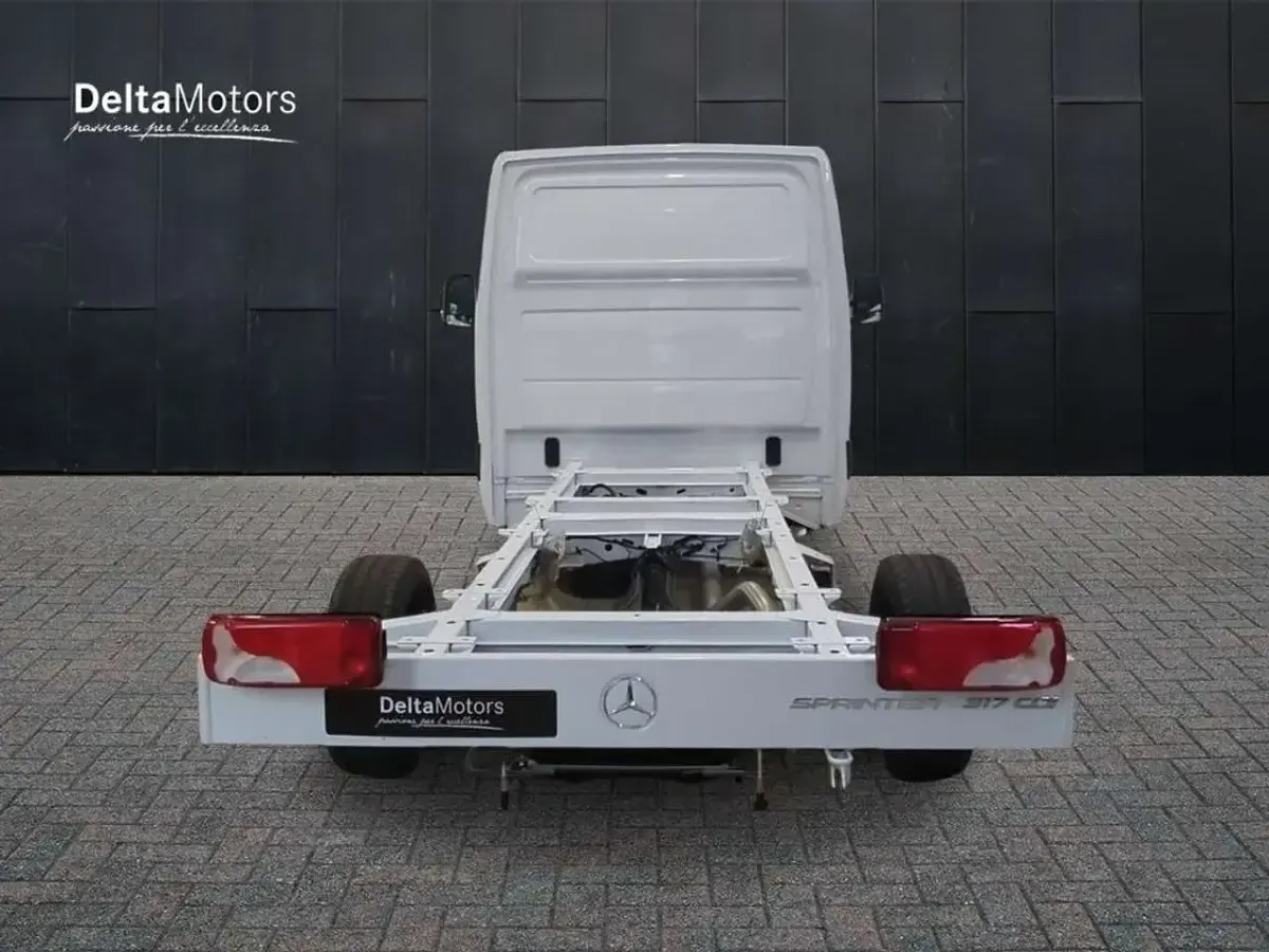 Nuova Mercedes Sprinter 170 CV (125 kW) 2026 Bianco artico Furgone