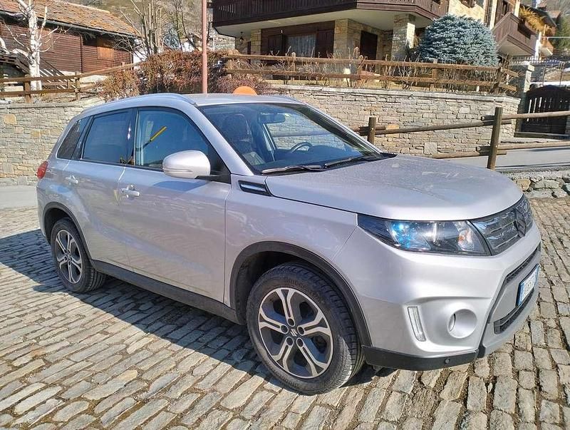 Usata Suzuki Vitara 120 CV (88 kW) 2016 Argento SUV