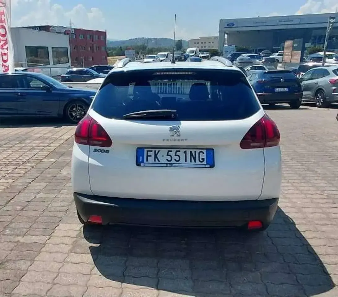 Usata Peugeot 2008 Allure 99 CV (72 kW) 2017 Other SUV