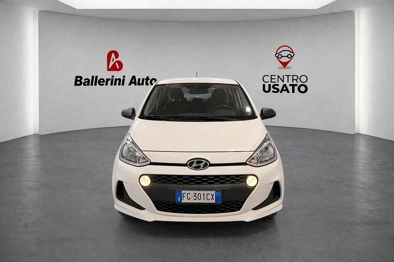 Usata Hyundai i10 Comfort 67 CV (49 kW) 2017 Bianco Utilitaria