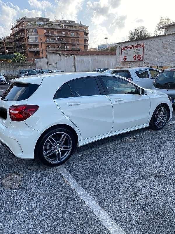 Usata Mercedes A180 Premium 109 CV (80 kW) 2016 Berlina