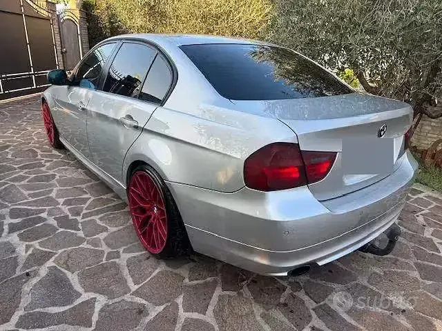 Usata BMW 320 184 CV (135 kW) 2010 Grigio Berlina