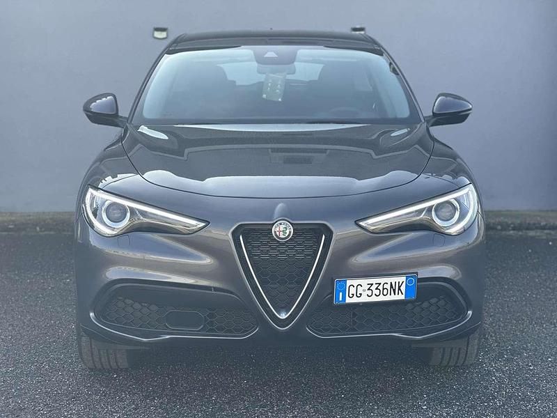Usata Alfa Romeo Stelvio Sprint 190 CV (139 kW) 2021 Grigio canna di fucile SUV