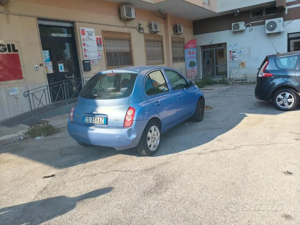 Usata Nissan Micra 86 CV (63 kW) 2006 Bluazzurro Berlina