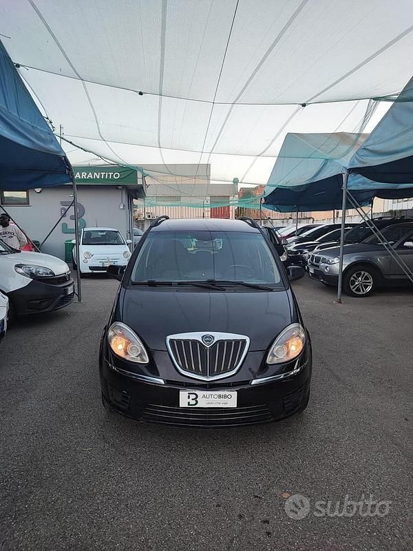 Usata Lancia Musa 77 CV (56 kW) 2012 Nero Monovolume