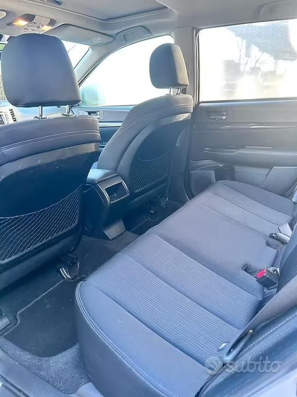 Usata Subaru Legacy 150 CV (110 kW) 2012 Grigio Station wagon