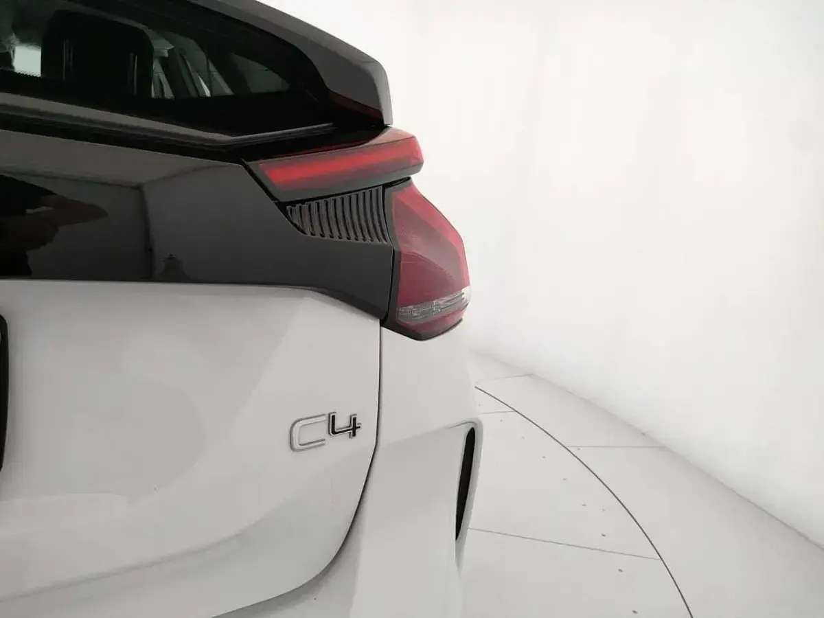Usata Citroën C4 Shine 130 CV (95 kW) 2023 SUV