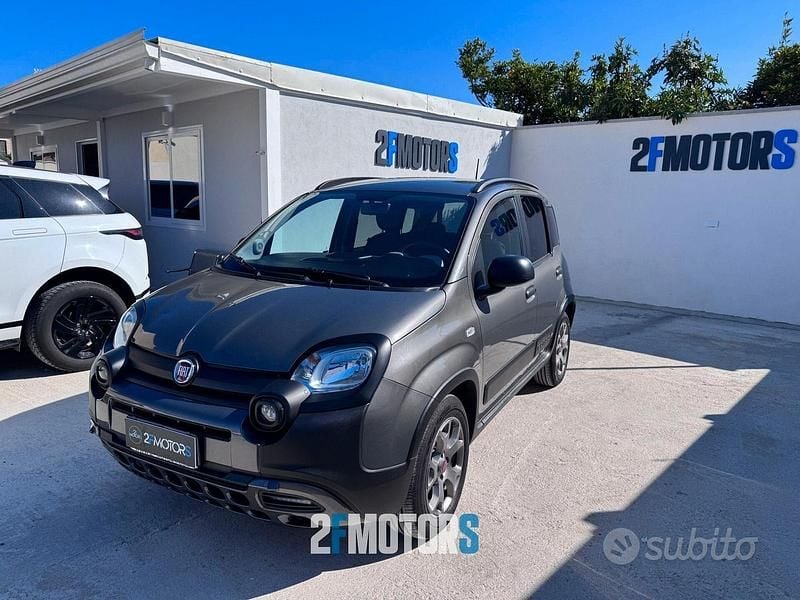 Usata Fiat Panda Cross Cross 70 CV (51 kW) 2021 Grigio Utilitaria