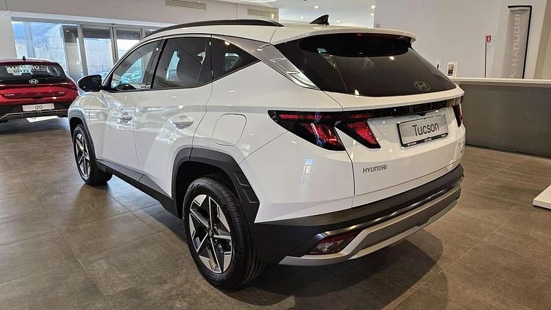 Nuova Hyundai Tucson 215 CV (158 kW) 2026 Atlas white SUV
