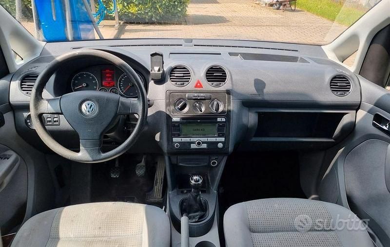 Usata VW Caddy 109 CV (80 kW) 2009 Blu Monovolume