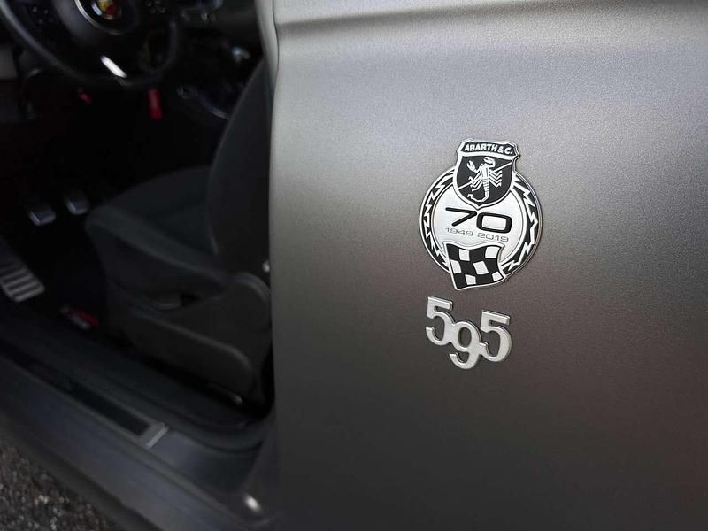 Usata Abarth 595 Pista 165 CV (121 kW) 2020 Grigio Utilitaria