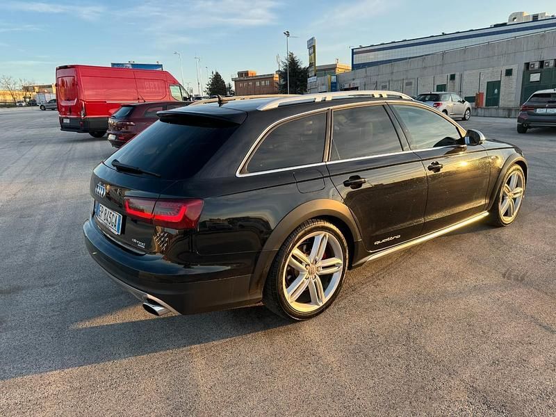 Usata Audi A6 Allroad 245 CV (180 kW) 2012 Nero Station wagon