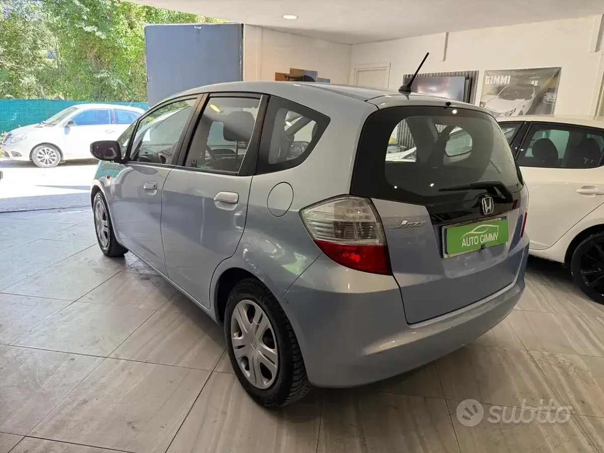 Usata Honda Jazz 90 CV (66 kW) 2009 Blu Utilitaria