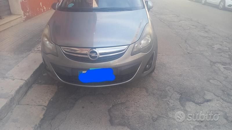 Usata Opel Corsa 2013 Grigio Utilitaria