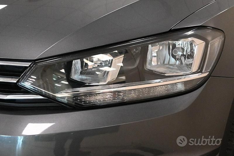 Usata VW Touran 115 CV (84 kW) 2018 Grigio Monovolume