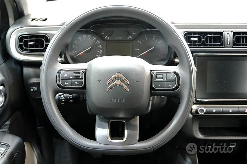 Usata Citroën C3 Shine 83 CV (61 kW) 2024 Beige Berlina