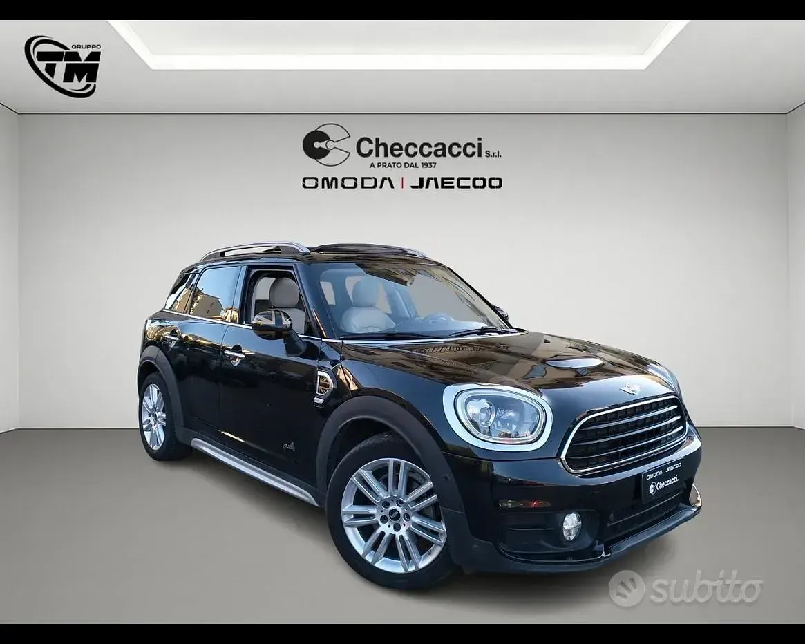 Käytetty Mini Countryman Hype 150 HP (110 kW) 2017 Musta Katumaasturi