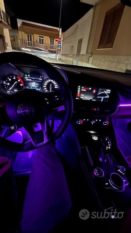 Usata Alfa Romeo Giulia 150 CV (110 kW) 2017 Blu Berlina