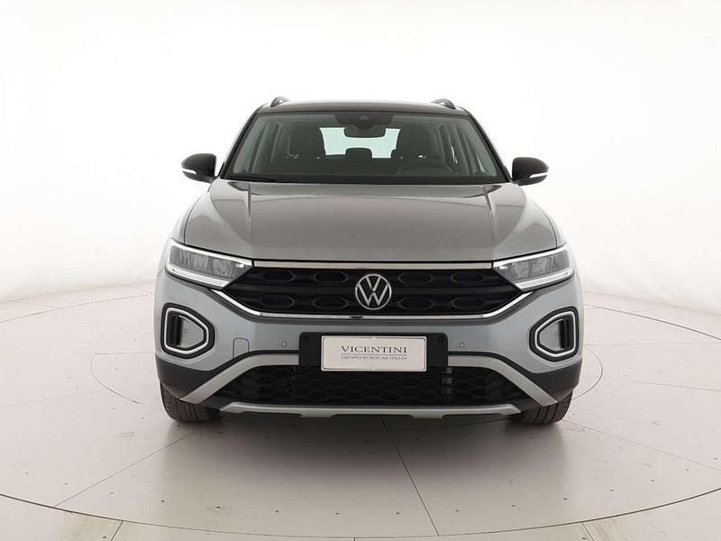 Usata VW T-Roc Life 150 CV (110 kW) 2024 Pyrit silver metallizzato nero SUV