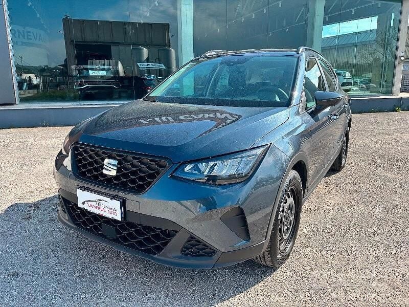 Second-hand Seat Arona Reference 95 CP (69 kW) 2024 Gri SUV