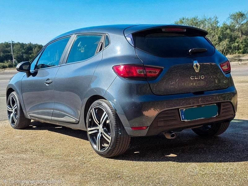 Usata Renault Clio IV 75 CV (55 kW) 2017 Grigio Utilitaria