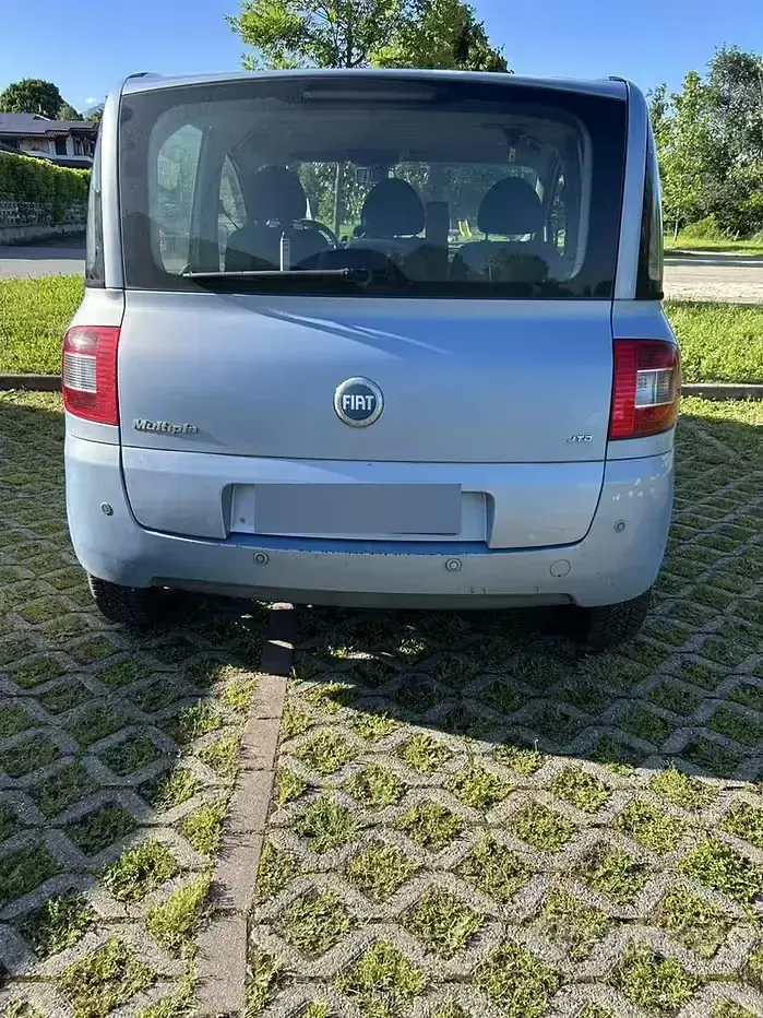 Usata Fiat Multipla 116 CV (85 kW) 2005 Bluazzurro Monovolume