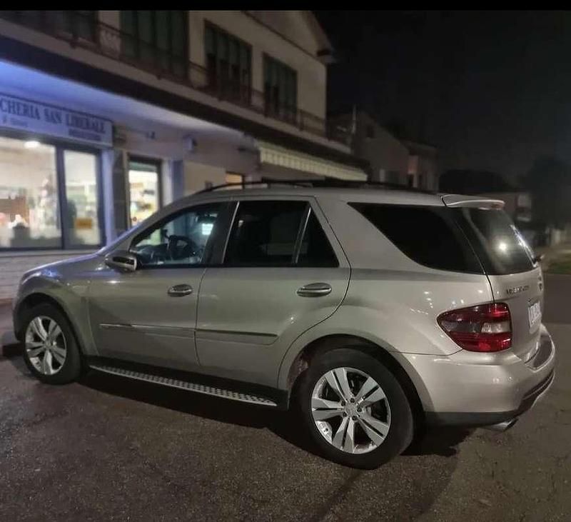 Begagnad Mercedes ML320 224 HK (164 kW) 2007 SUV