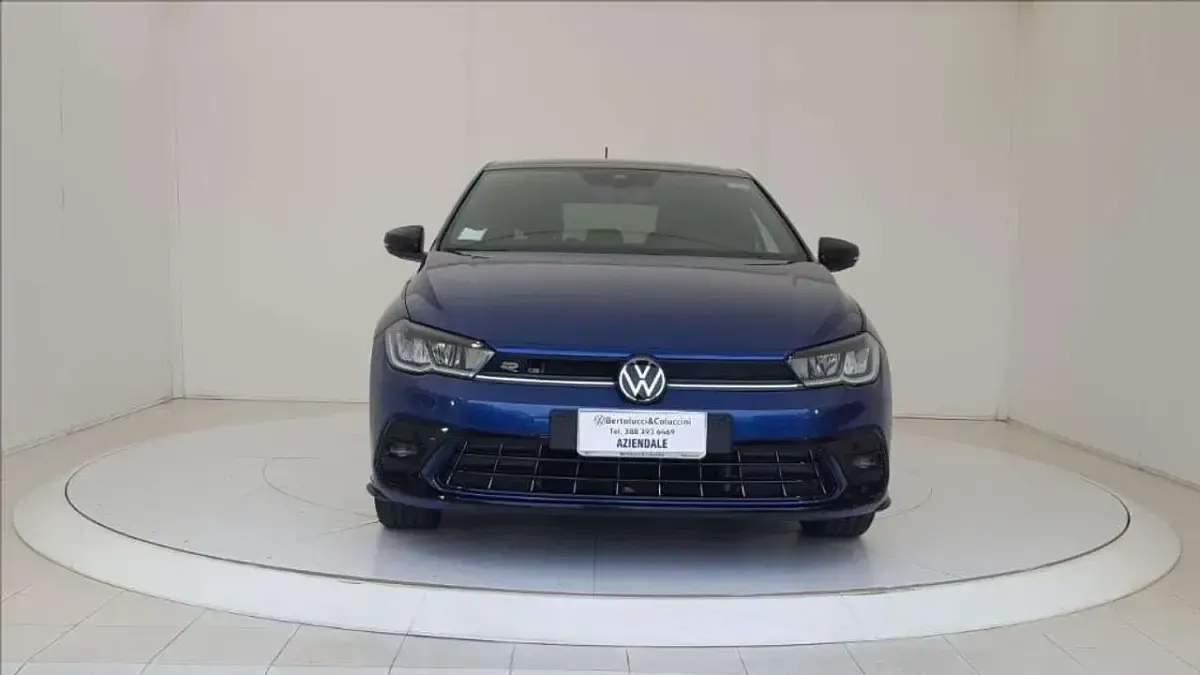 Usata VW Polo R-line 95 CV (69 kW) 2023 Blu/azzurro Berlina