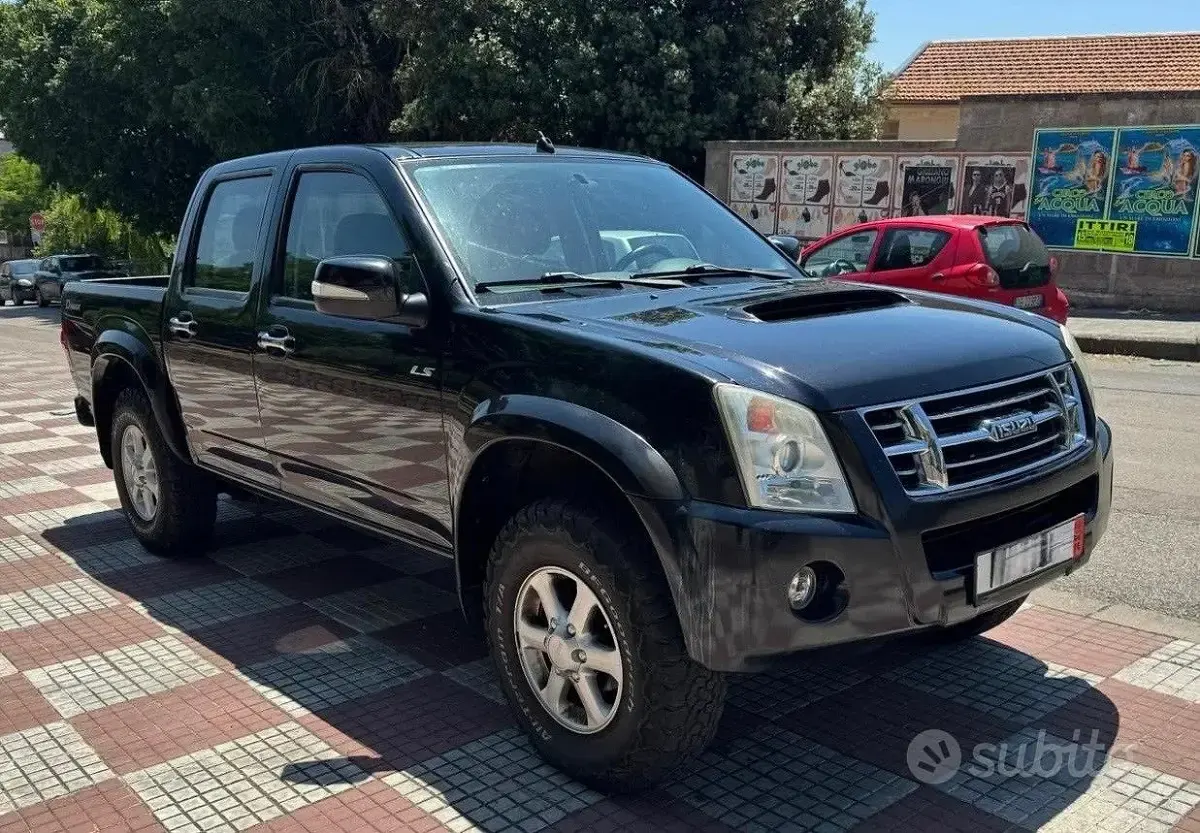 Usata Isuzu D-Max 136 CV (100 kW) 2007 Nero Pick-up