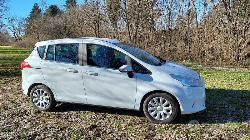 Usata Ford B-MAX 90 CV (66 kW) 2016 Bianco Monovolume