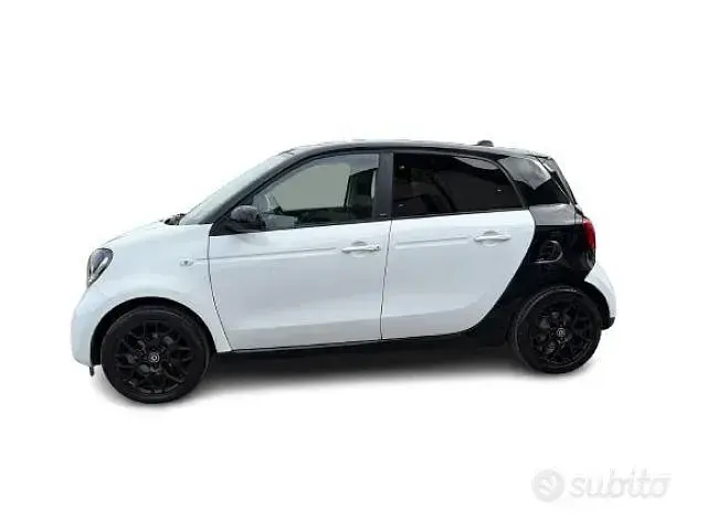 Usata Smart ForFour Prime 71 CV (52 kW) 2016 Bianco Utilitaria