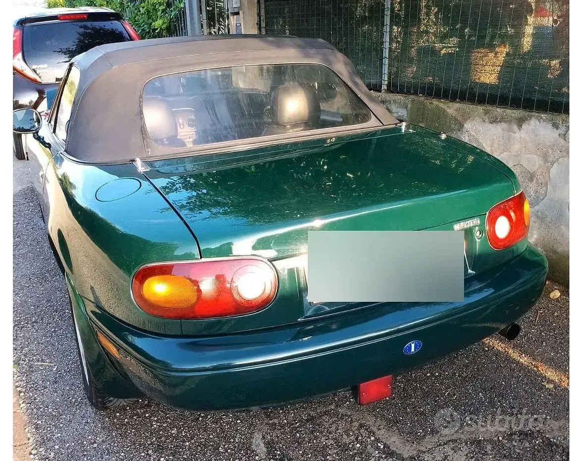 Usata Mazda MX5 90 CV (66 kW) 1995 Verde Cabrio