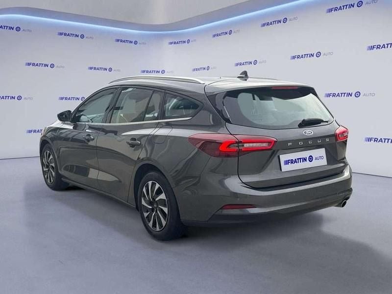 Usata Ford Focus Titanium 116 CV (85 kW) 2025 Gray Station wagon