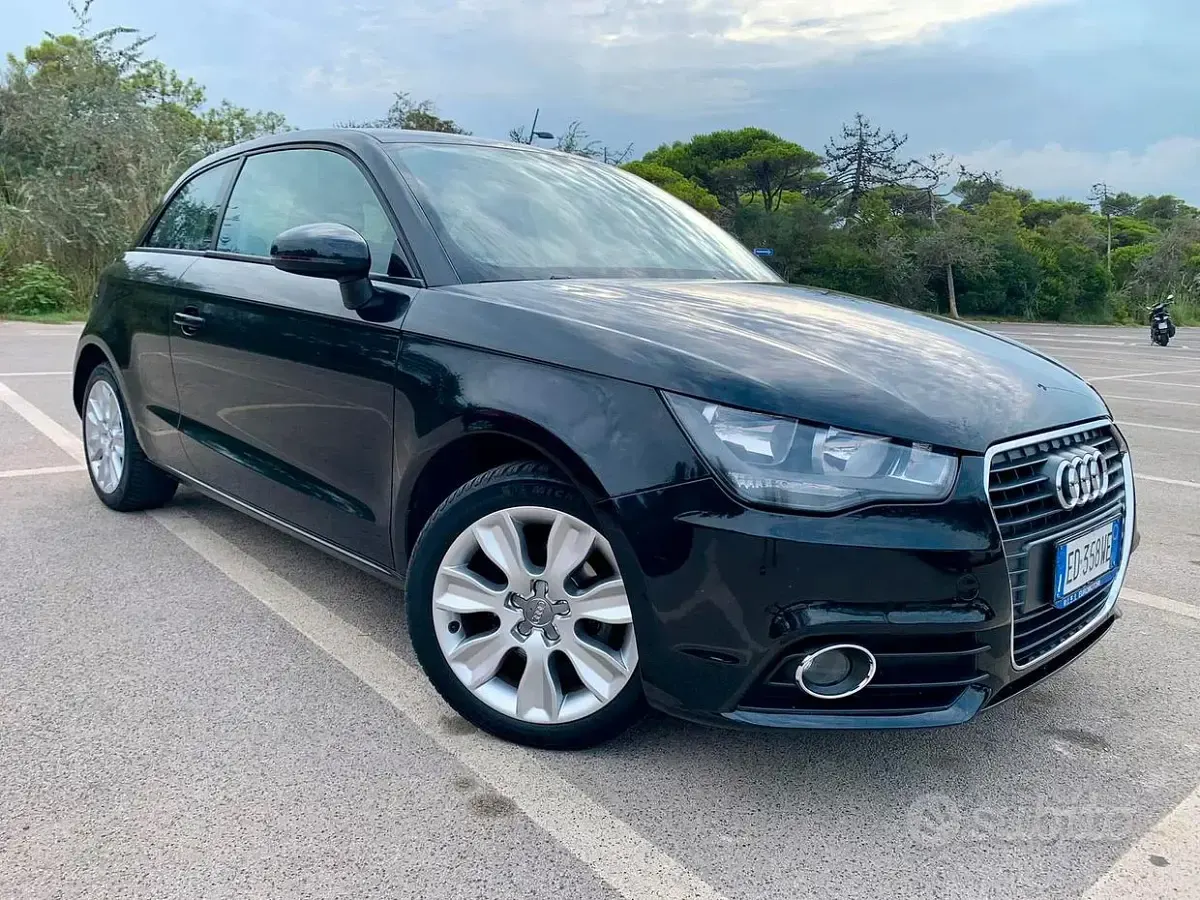 Usata Audi A1 Attraction 86 CV (63 kW) 2011 Nero Utilitaria