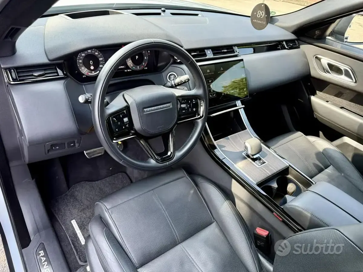 Usata Land Rover Range Rover Velar HSE Dynamic 404 CV (297 kW) 2024 Grigio SUV