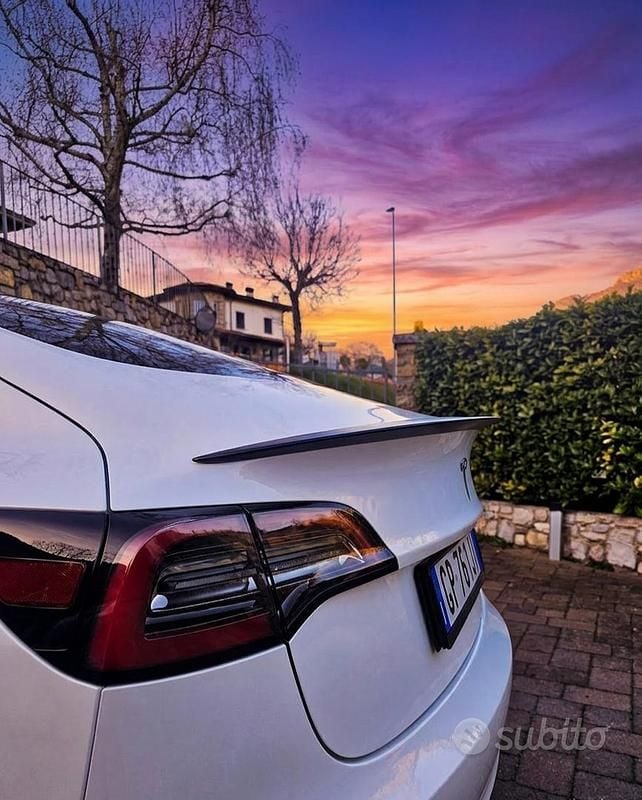 Usata Tesla Model 3 Performance 461 kW (627 CV) 2023 Bianco Berlina