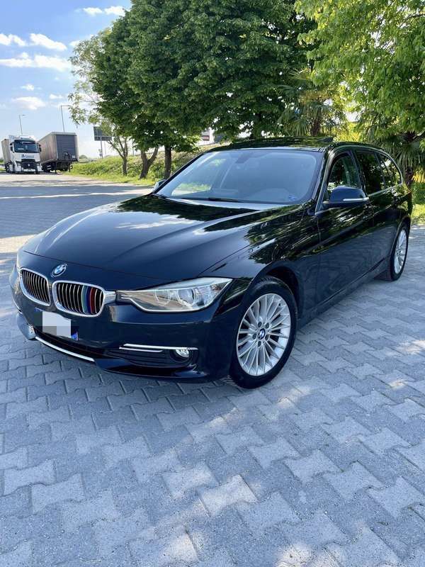 Usata BMW 320 184 CV (135 kW) 2013 Nero Station wagon