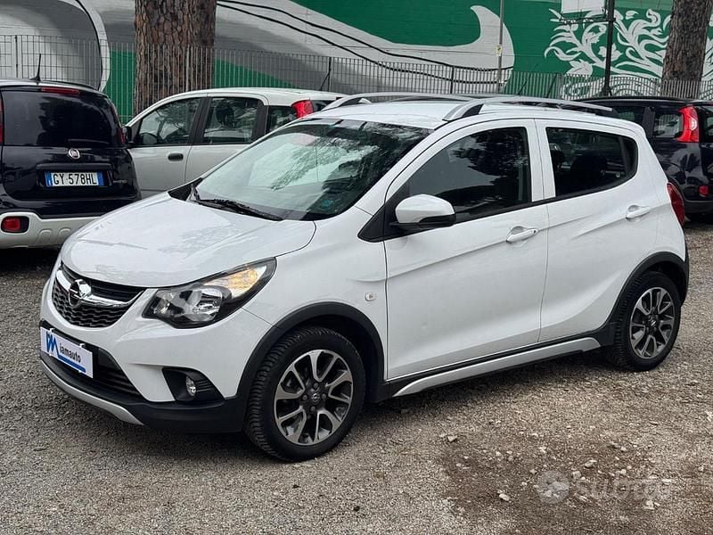 Usata Opel Karl Rocks 73 CV (53 kW) 2018 Bianco Utilitaria