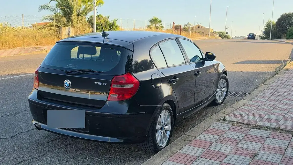 Usata BMW 116 116 CV (85 kW) 2009 Nero Utilitaria