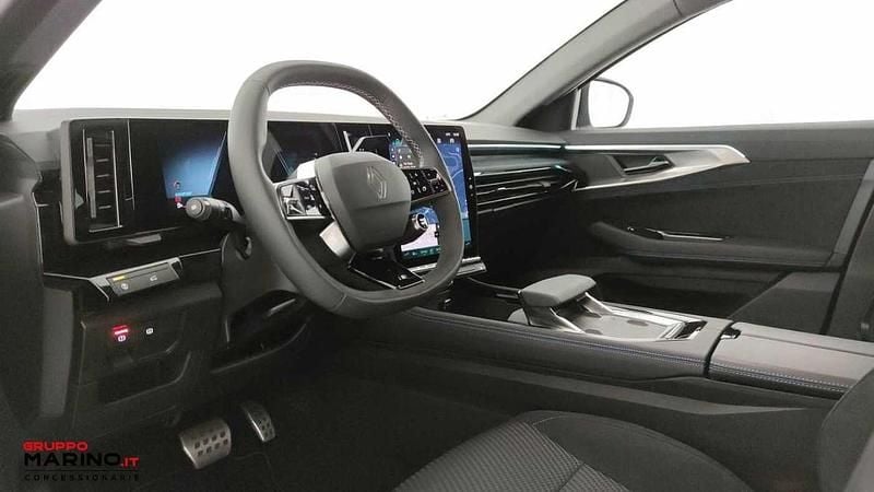Usata Renault Austral Iconic Esprit Alpine 200 CV (147 kW) 2025 Bianco SUV
