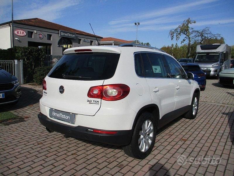 Gebraucht VW Tiguan Sportline 140 PS (102 kW) 2011 Weiß SUV