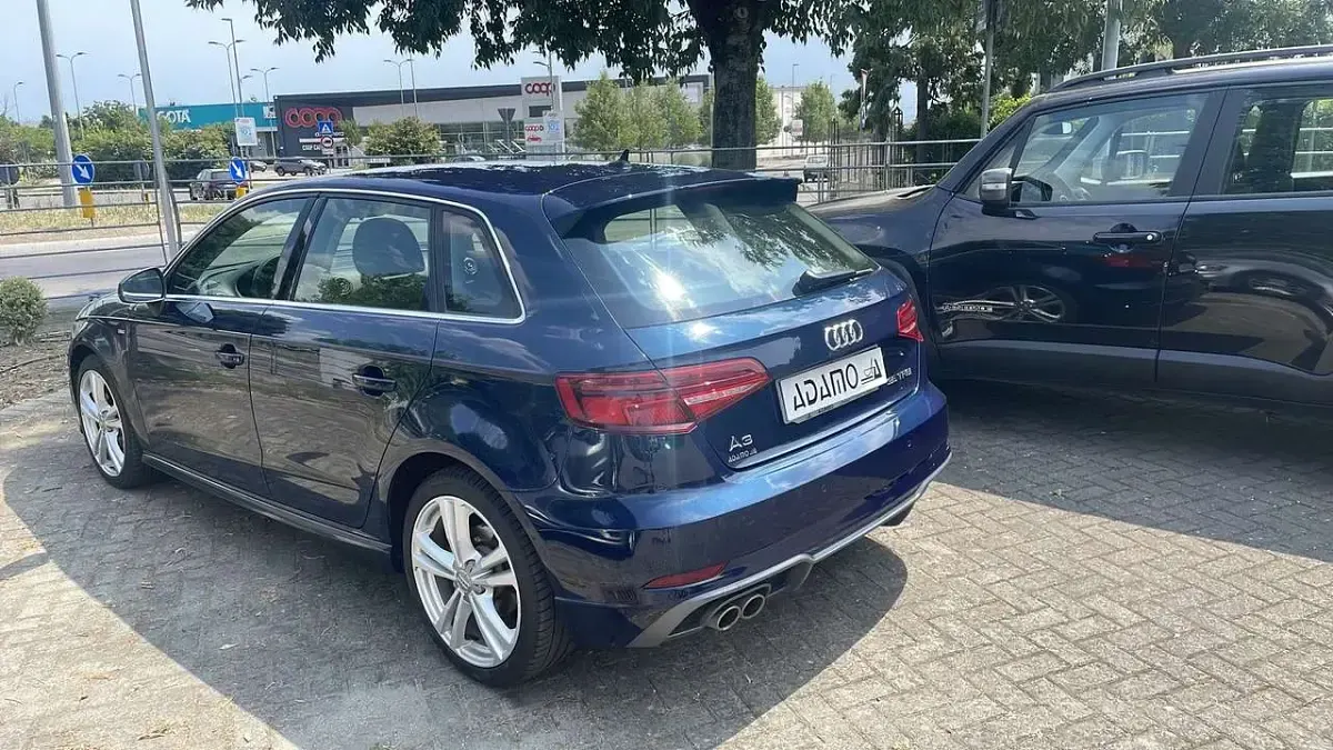 Usata Audi A3 S-Line 150 CV (110 kW) 2019 Petrol blue Berlina