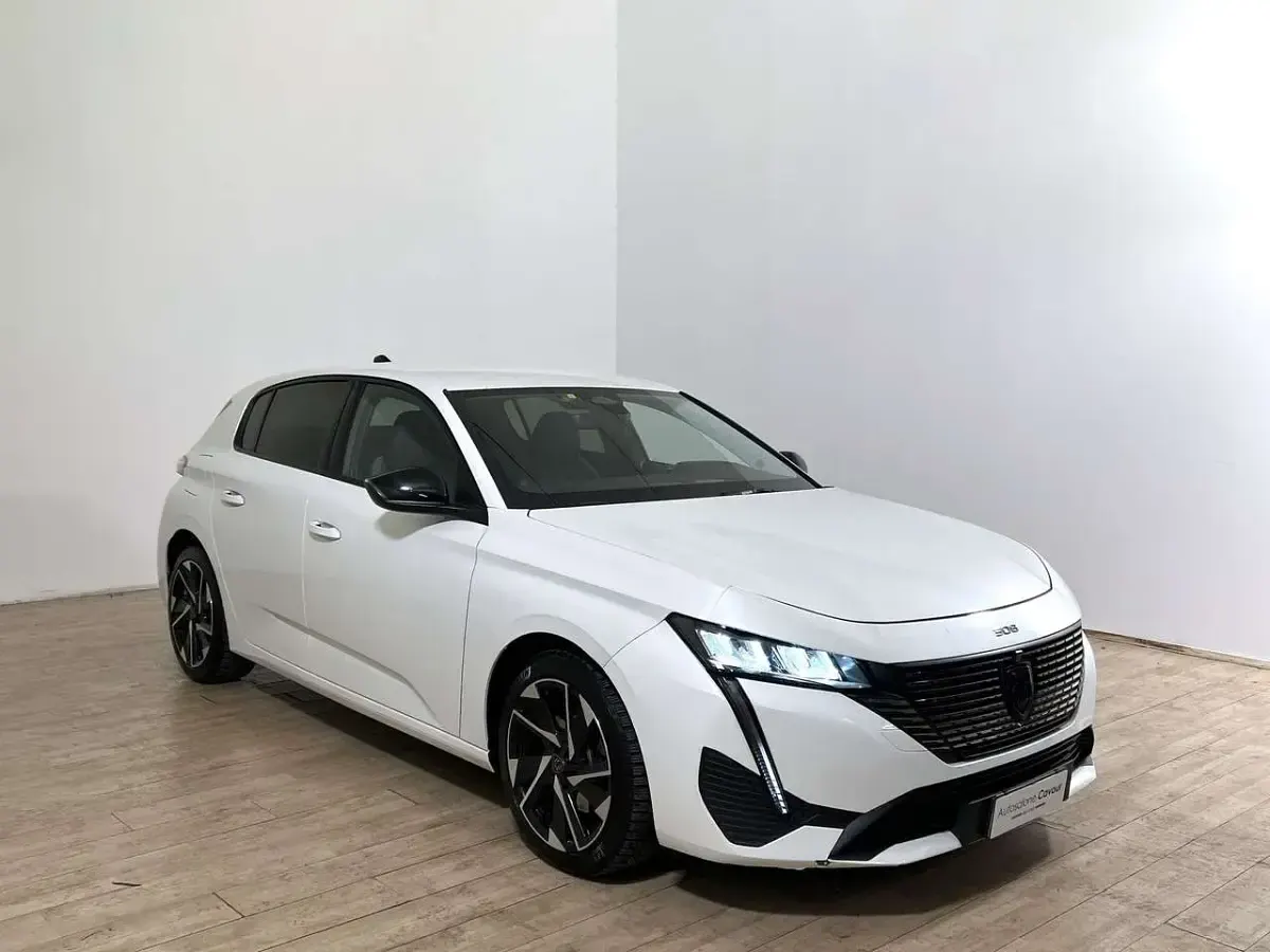 Occasion Peugeot 308 Allure 131 ch (96 kW) 2022 Blanc Citadine