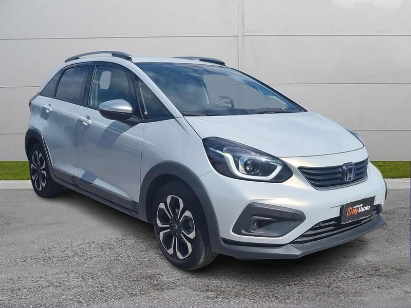 Usata Honda Jazz Executive 98 CV (72 kW) 2022 Premium sunlight white pearl Utilitaria