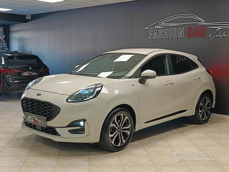 Usata Ford Puma ST-Line 125 CV (91 kW) 2020 Beige Utilitaria