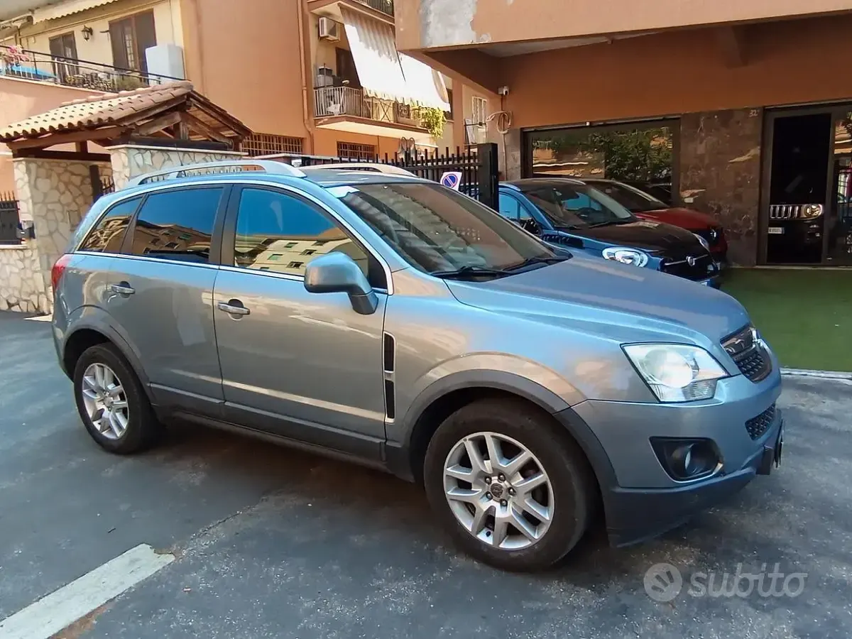 Usata Opel Antara Cosmo 163 CV (119 kW) 2012 Argento SUV