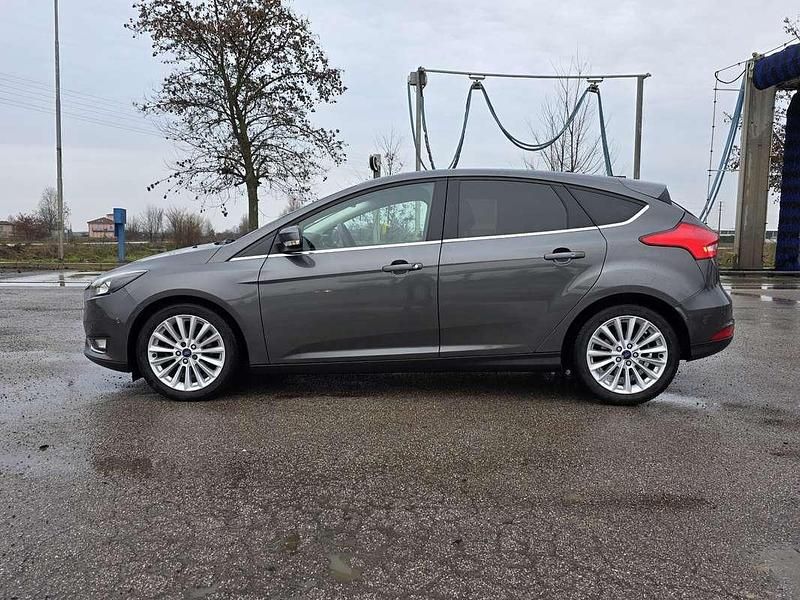 Usata Ford Focus Titanium S 120 CV (88 kW) 2015 Berlina