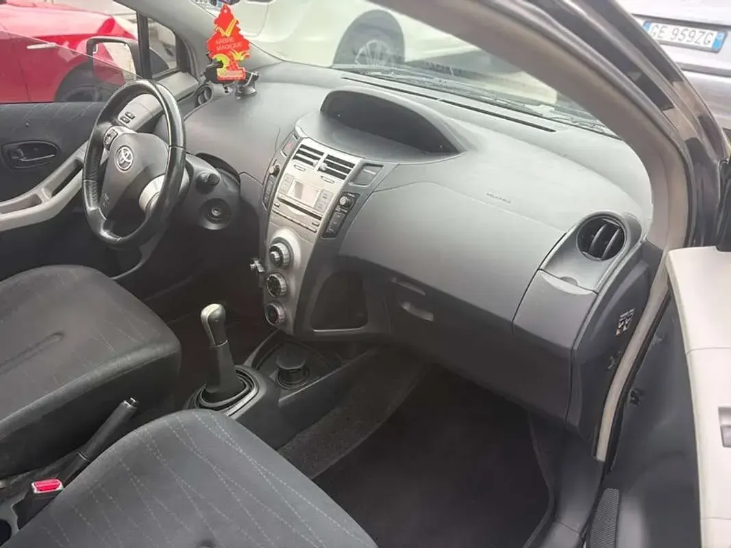 Usata Toyota Yaris 69 CV (50 kW) 2008 Utilitaria