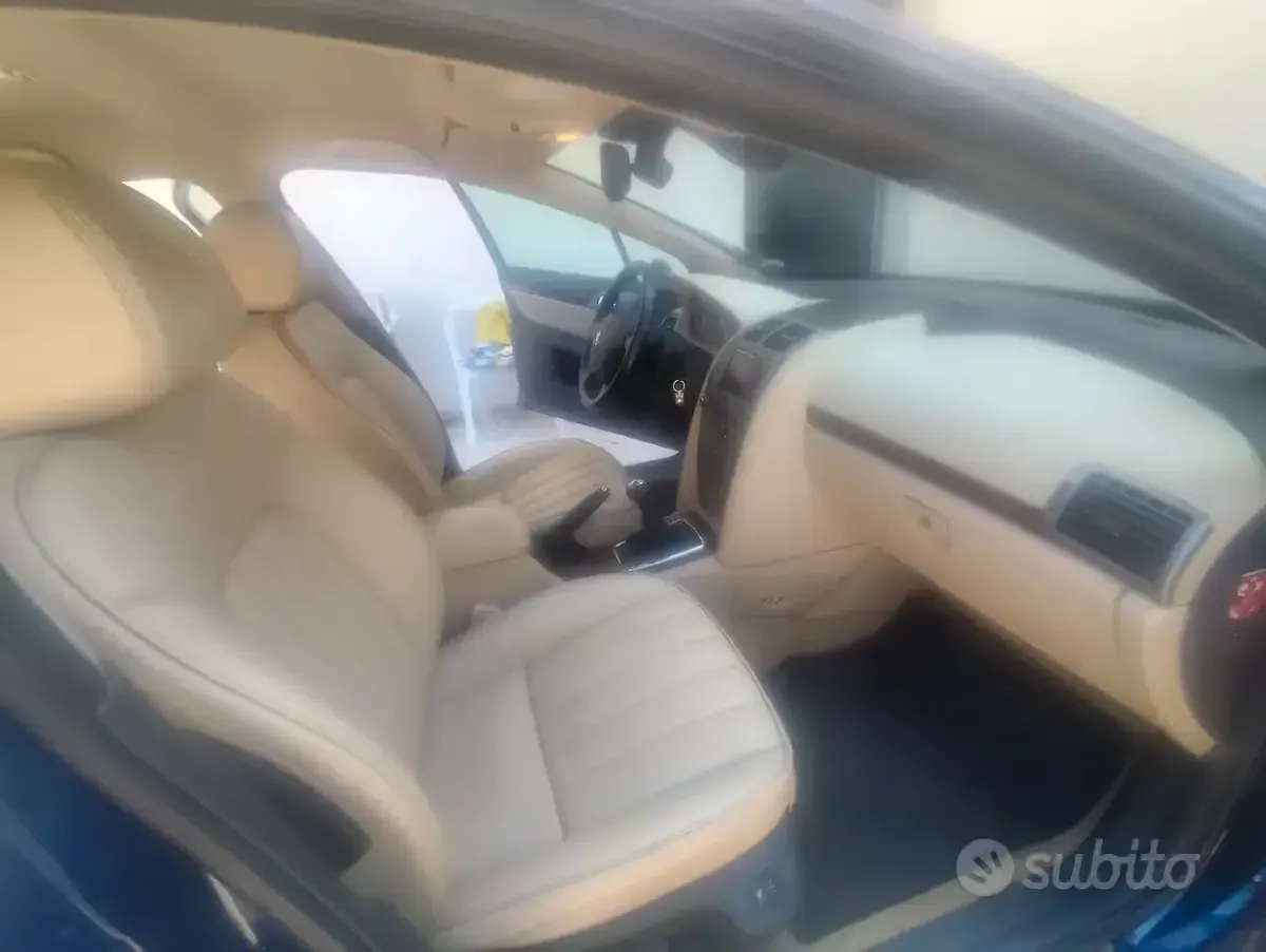 Usata Peugeot 407 136 CV (100 kW) 2004 Bluazzurro Berlina
